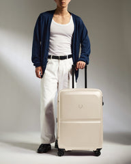 Medium Luggage in Wheat Beige - Single Stripe