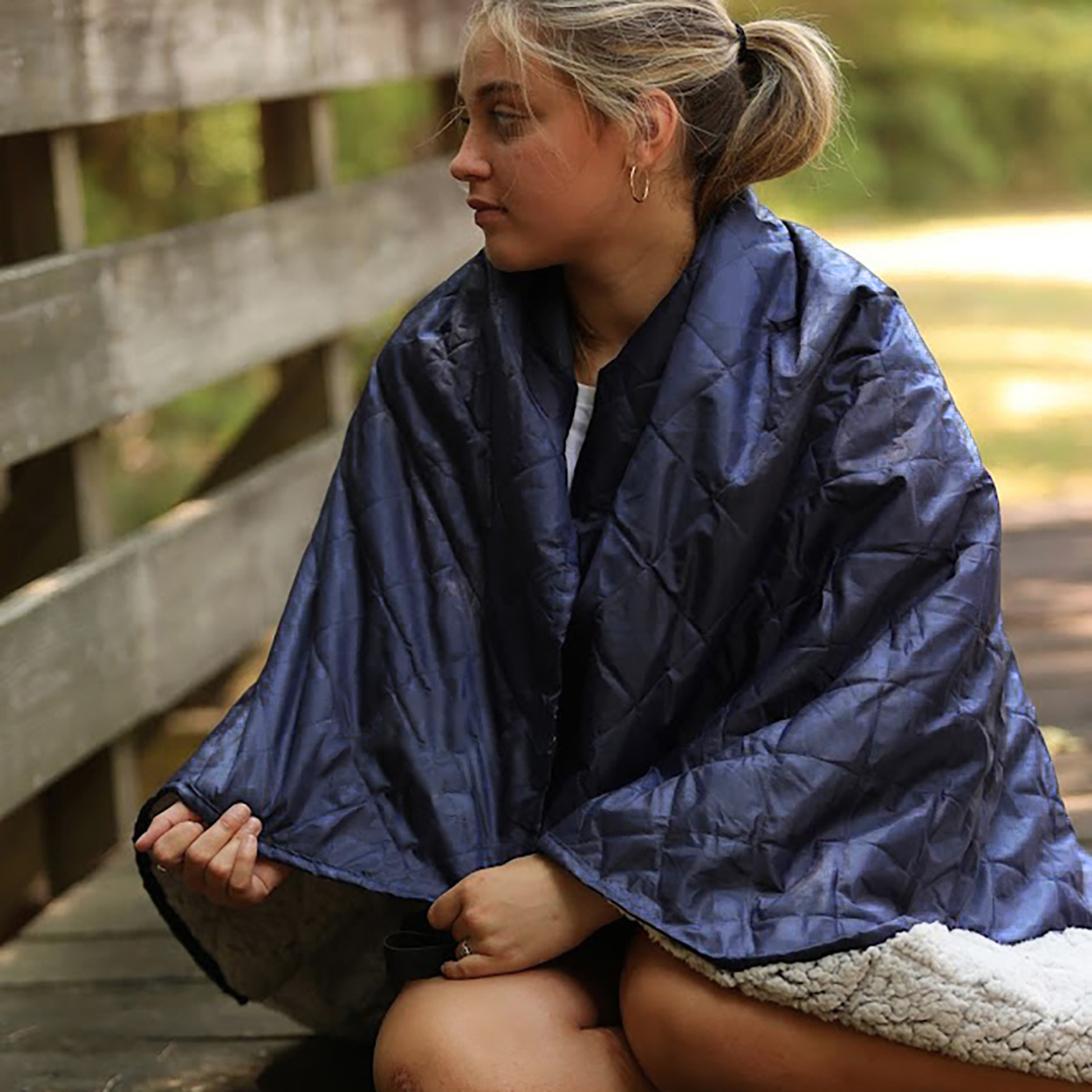 Waterproof Sherpa Blanket – Winter-Proof & Christmas-Ready.